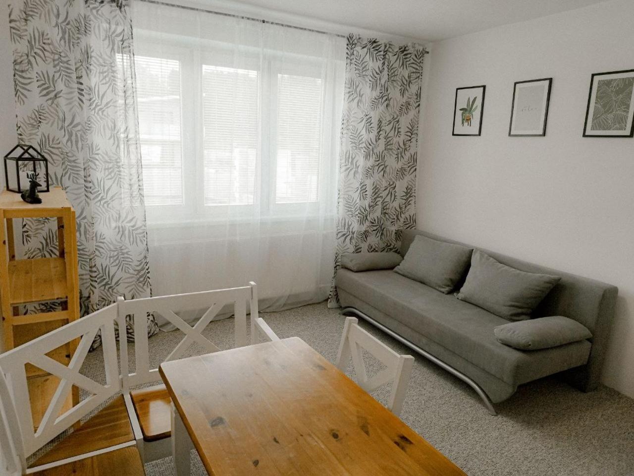 Vivi Apartments Liptovský Mikuláš Εξωτερικό φωτογραφία